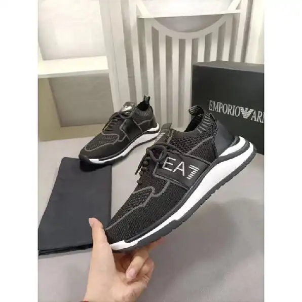 sepatu sneakers pria emporio armani