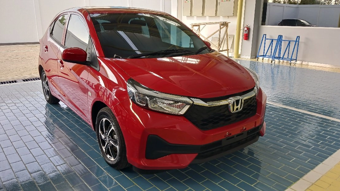 Honda Brio satya 1.2 CVT