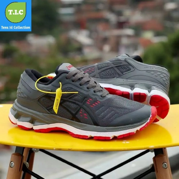 Sepatu Asics