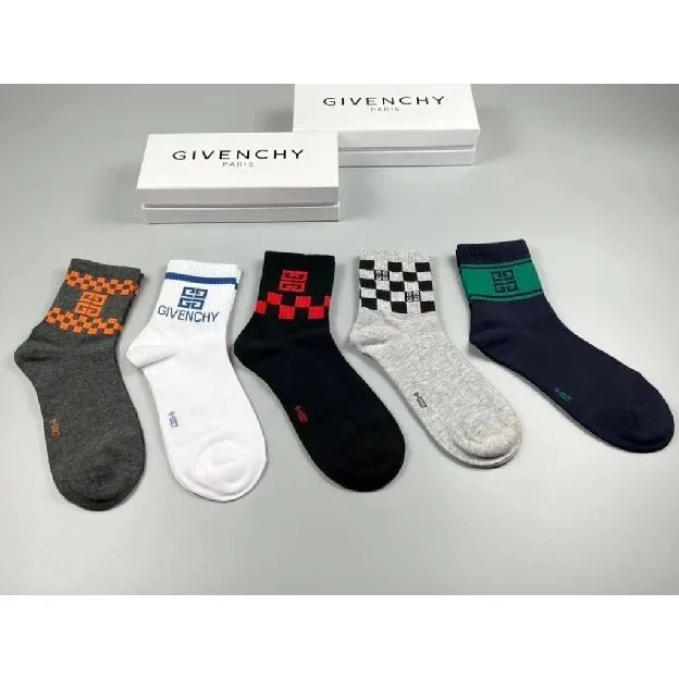 Kaos kaki socks unisex givenchy