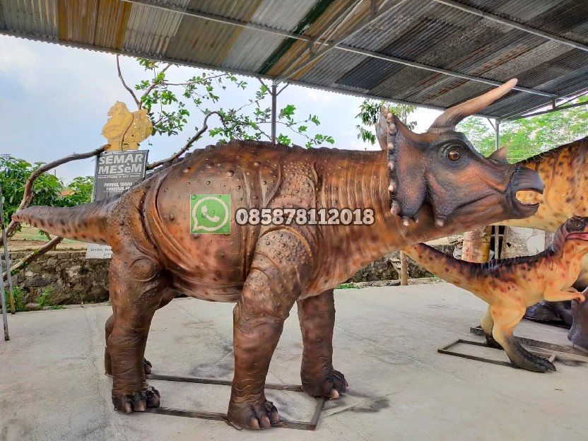 Jual Patung Triceratops