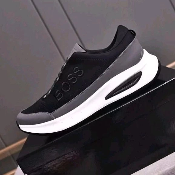 sepatu sneakers pria hugo boss