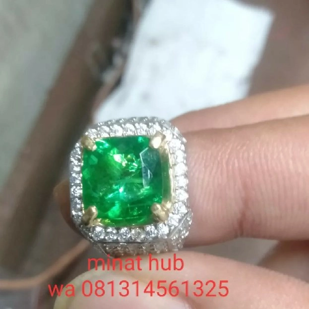 NATURAL EMERALD beryl (Colombia)