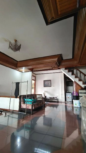 Rumah Hook Kokoh 2,5 lt Luas Strategis Murah dlm Perumahan dkt ke Tol Jatiwarna Bekasi Kota