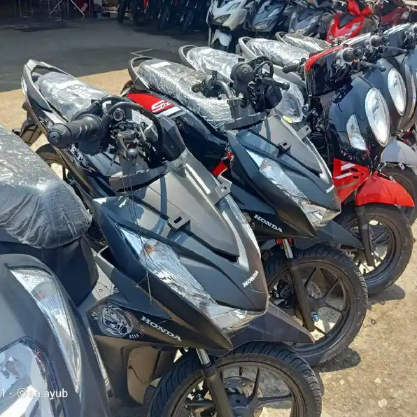 Honda Beat streat melayani cash/kredit dengan DP murah