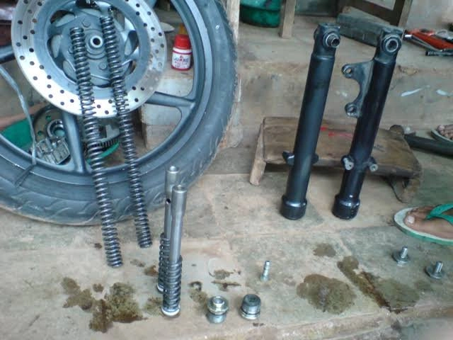 servis shock depan panggilan