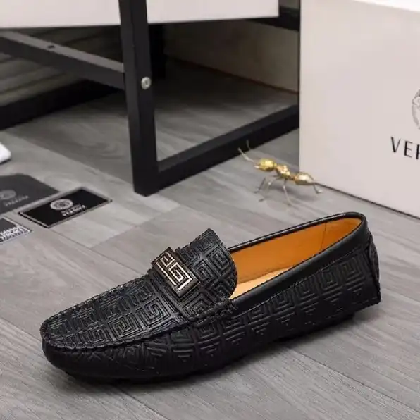 sepatu versace cowok slip on pria loafer shoes men