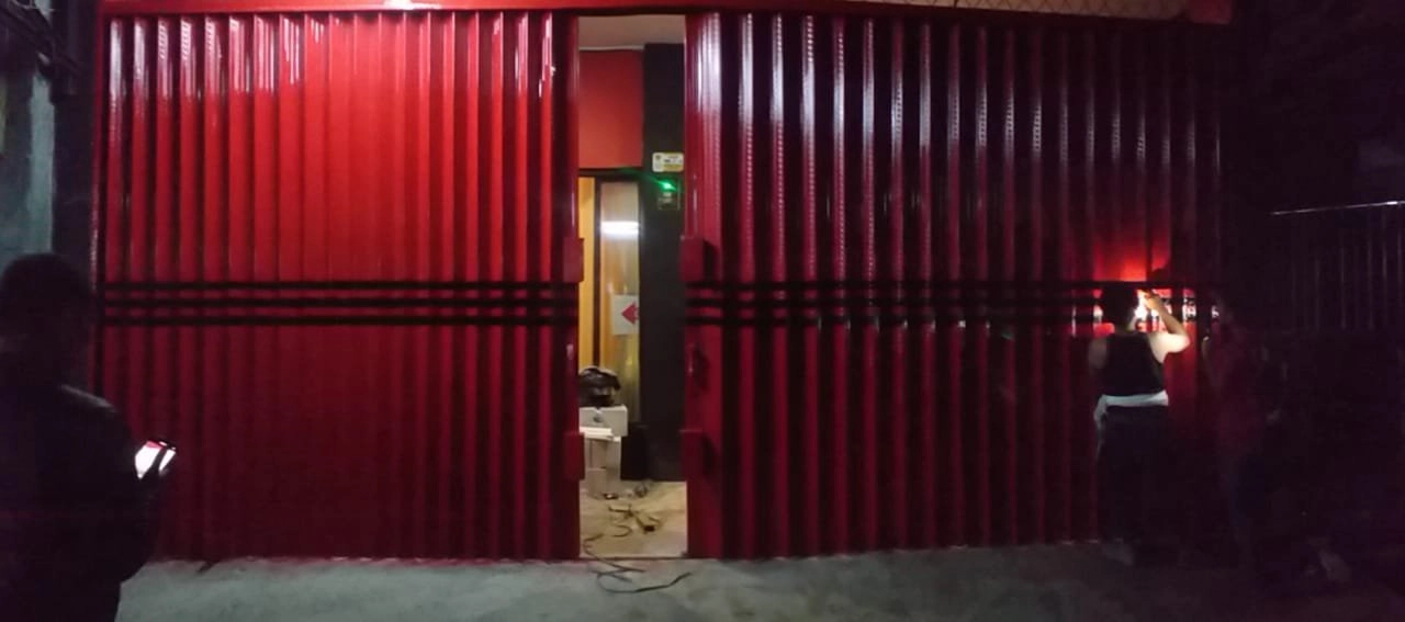 081310150492 jasa bongkar pasang folding gate Selabintana Cikole jalur Karawang warudoyong ciambar