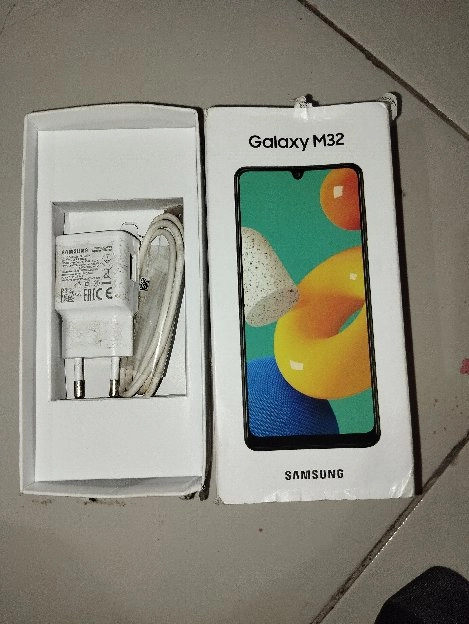 Samsung M32 NFC 6/128 GB