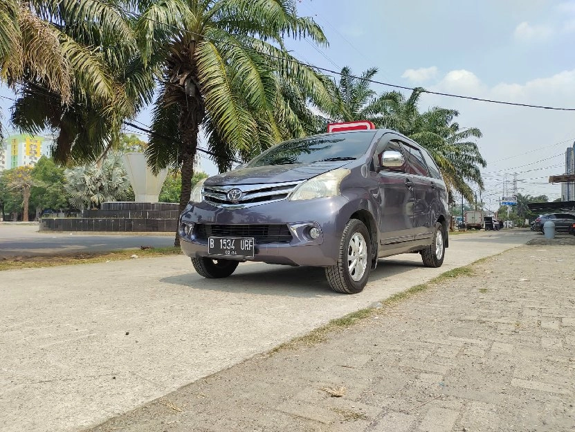 Toyota Grand Avanza G AT 2014