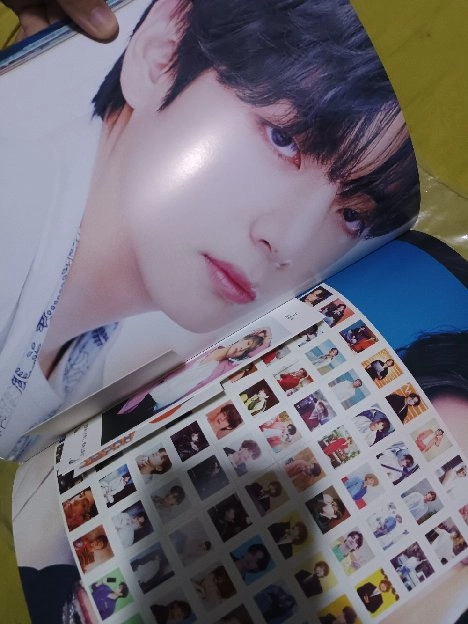 album foto majalah taehyung 