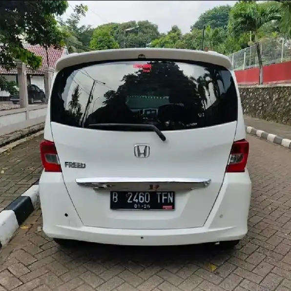 honda freed SD 1.5 At bensin