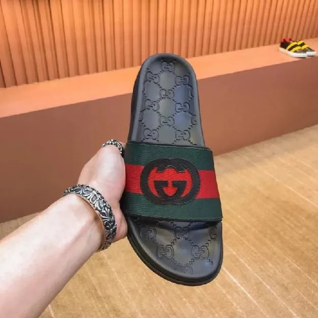 Sandal selop slide slippers pria gucci