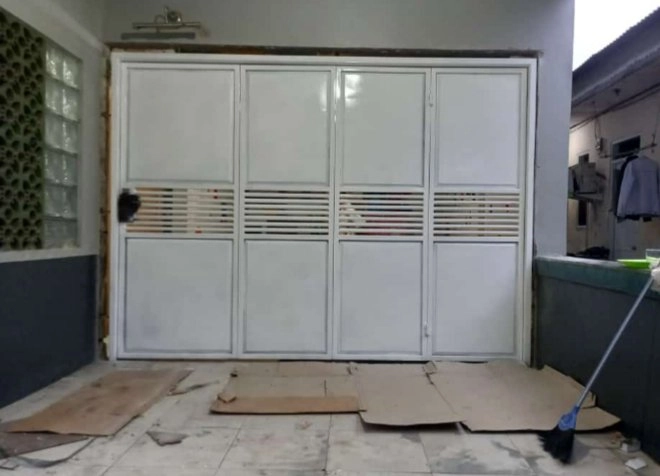 pintu folding gate dan rolling door 