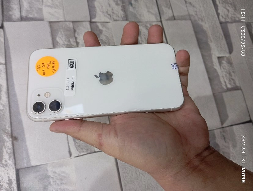 SEKEN MULUS, IPHONE 11 64GB, FULLSET, ORIGINAL, ALL OPERATOR 