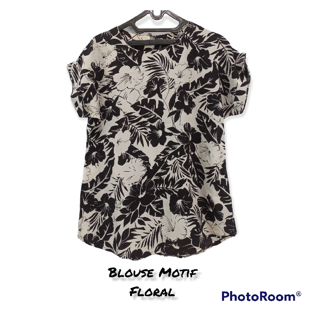 Blouse Motif Floral