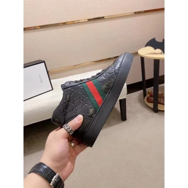 Sepatu sneakers pria gucci boots 