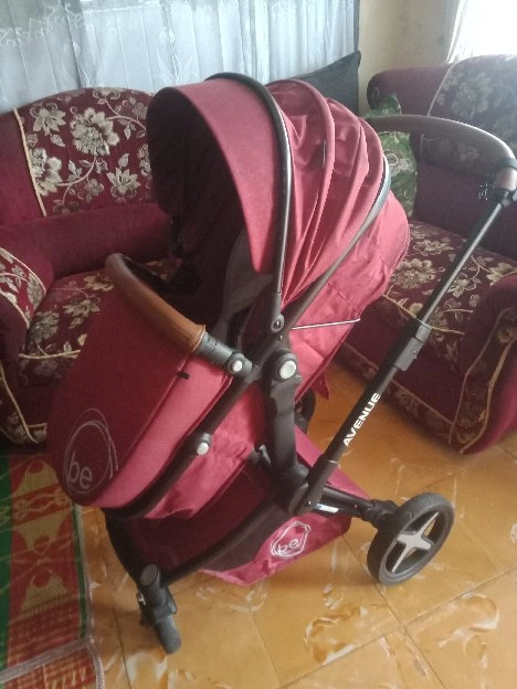 Stroller babyelle s391 avenue red made in germany masih seperti baru jarang di pakai..