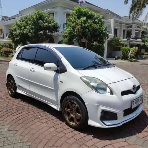 Toyota Yaris 1.5 TRD Sportivo Bensin-At 2013