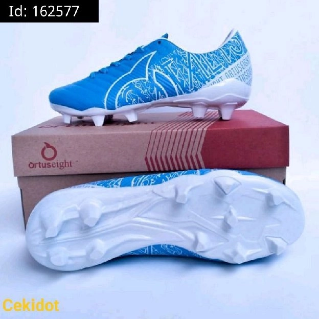 CSB Sepatu bola ortuseight catalyst plasma