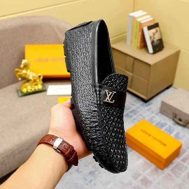 sepatu pria slip on lv louis vuitton loafer cowok men shoes