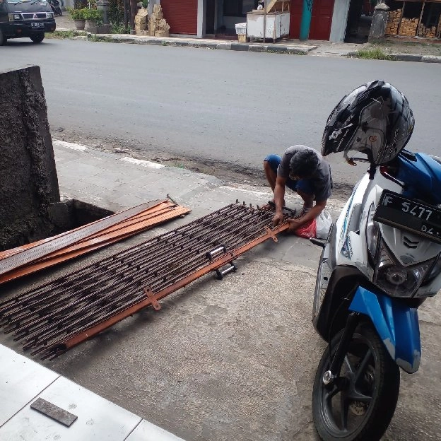 081310150492 jasa bongkar pasang rollingdoor galvanis panggilan Yasmin salabenda Jampang Kemang 