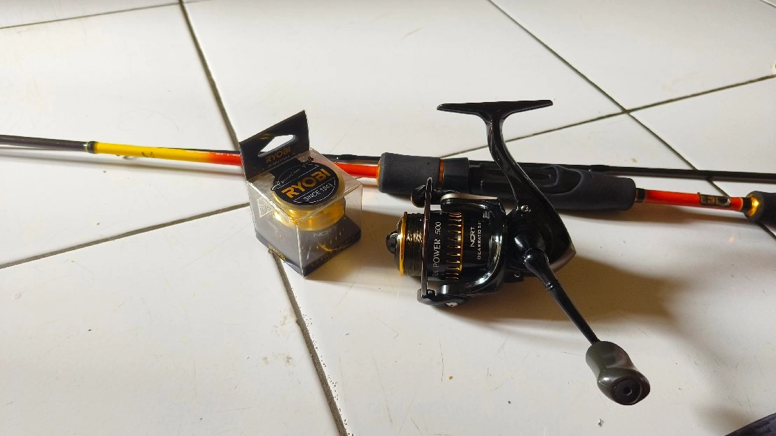 reel ryobi up 500  + joran relix capung 1-3 lb