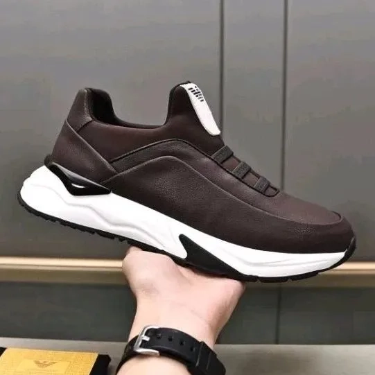 Sepatu sneakers pria emporio armani ea