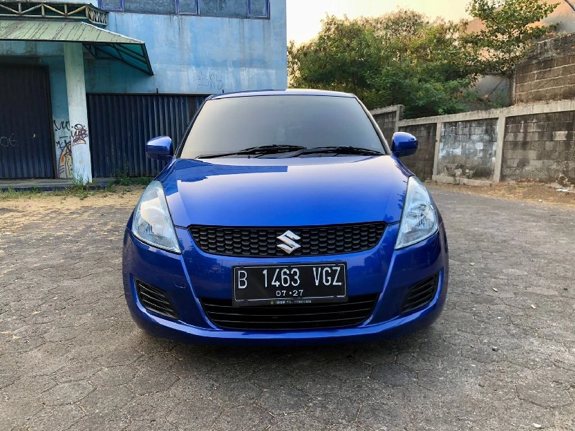 Suzuki Swift GL At, 2013. TDP 10JUTA