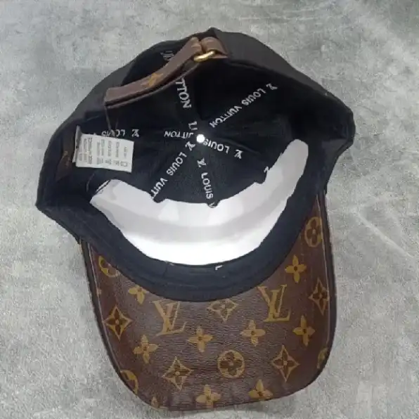 Topi Lv Monogram Topi Baseball