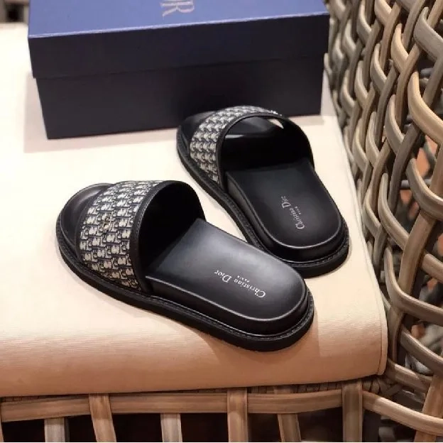 Sandal selop slide slippers pria dior