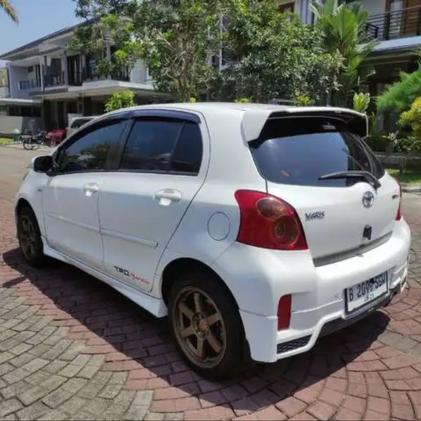 Toyota Yaris 1.5 TRD Sportivo Bensin-At 2013