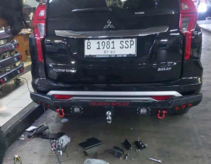 bumper belakang mobil Pajero 