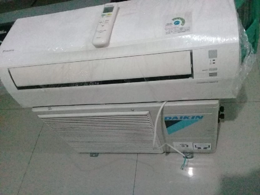 AC DAIKIN 0,5PK-1PK THAILAND PLUS PASANG TERIMA DINGIN DAN BERES 