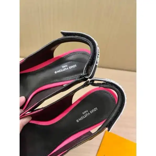 Sepatu Sandal heels wanita louis vuitton lv