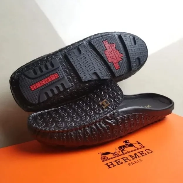 Sepatu sandal selop pria hermes