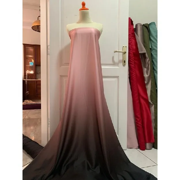 Bahan Kain Satin Silk Armani Gradasi Ombre 2 tone Warna Wine Rose