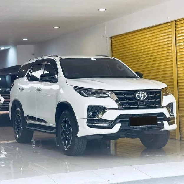 Toyota Fortuner 2.4 VRZ GE Sport Diesel 