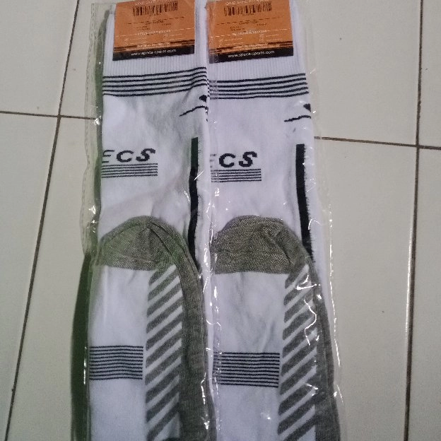 kaos kaki bola ori