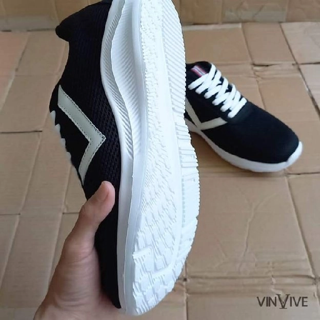 Sneakers Hitam Pria Murah VT-001 Sepatu Sport Motif Anyaman awet dan tahan lama