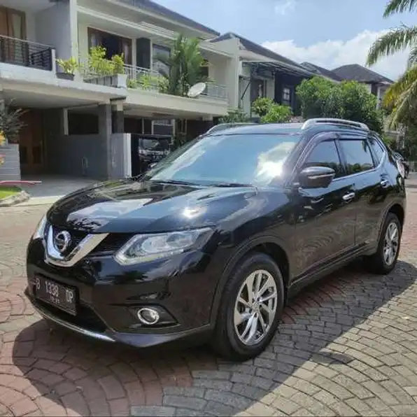 Nissan X-Trail 2.5 Bensin-At 2015