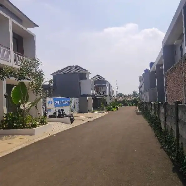 Rumah 2 lantai siap huni dan termurah di pamulang