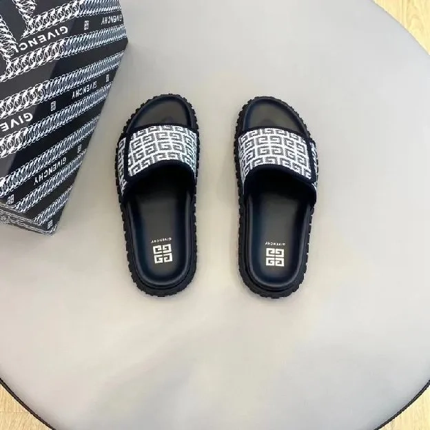 Sandal selop slide slippers pria givenchy