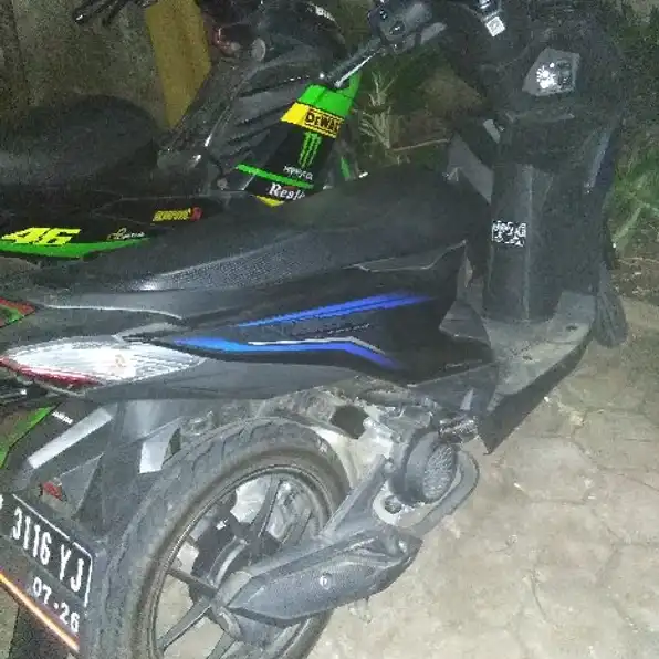 sy mau gadai motor motor beat THN 2021 plat R