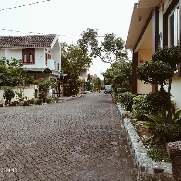 Rumah 2lt HOOK Perum Lembah Harapan Lidah Wetan Lakarsantri Surabaya 