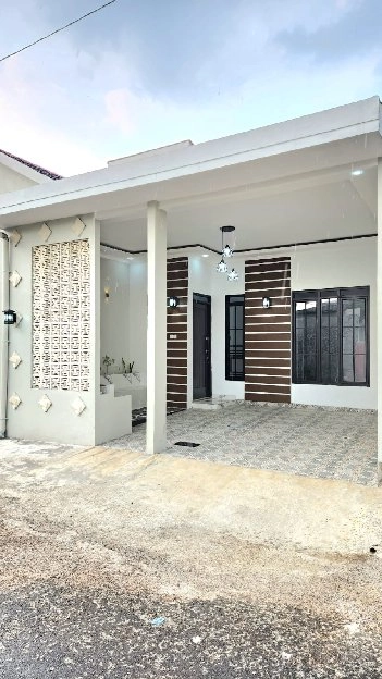 Rumah Minimalis Taman Tematik Cantik Didalam cluster