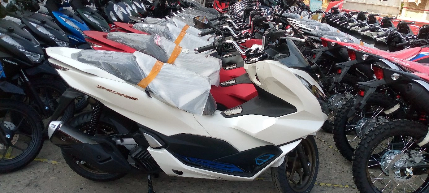 Honda PCX 160 Ready melayani Cash/Kredit😉