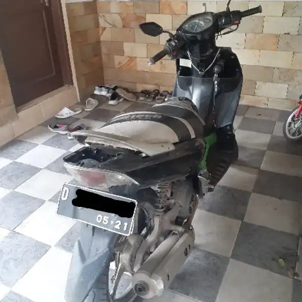 Yamaha Nouvo Z 2015 warna hitam