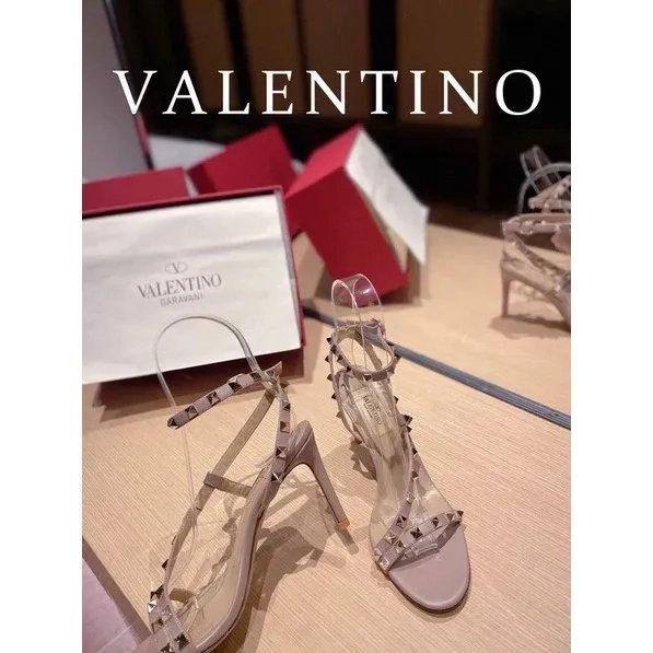 Sepatu sandal valentino new high heels