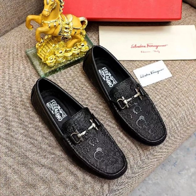 sepatu pria slip on ferragamo loafer cowok men shoes tanpa tali